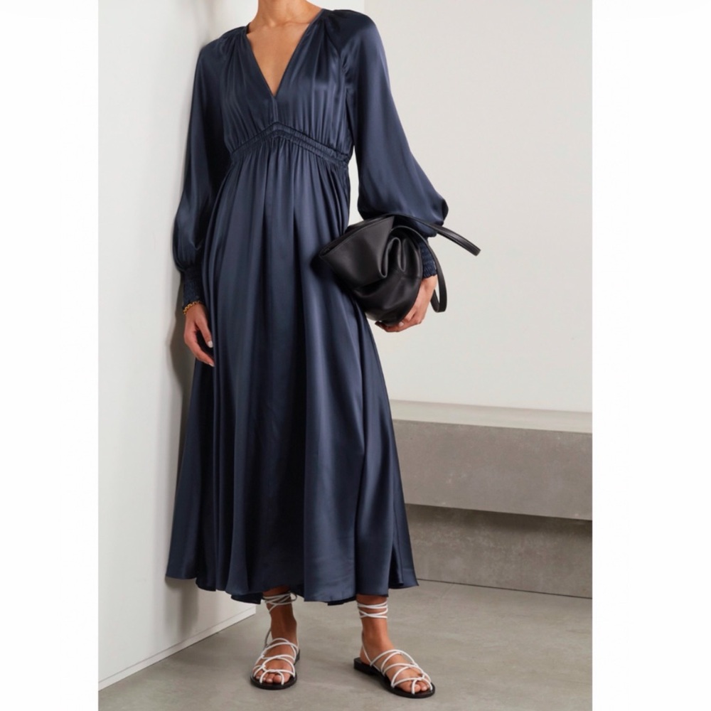 LA LIGNE Gathered silk-charmeuse Navy size S